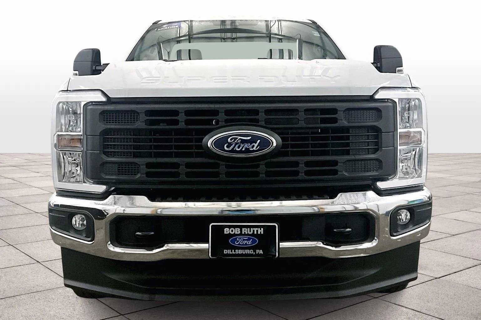 New 2026 Ford F250 XL w/ XL Chrome Package image 3