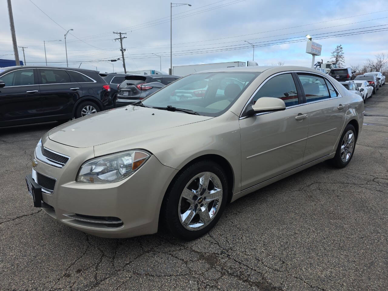Used 2010 Chevrolet Malibu LT w/ Power Convenience Package image 2