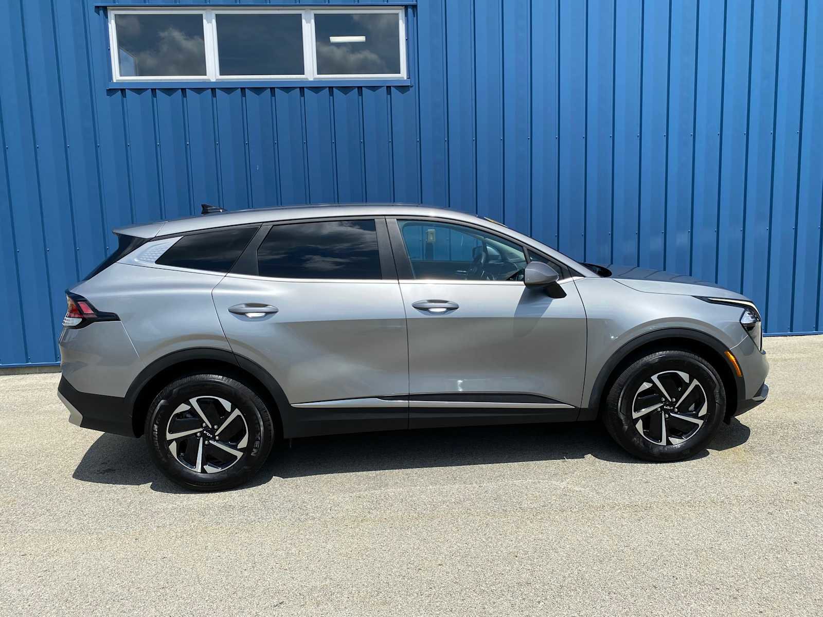 Used 2023 Kia Sportage LX AWD/4WD image 15