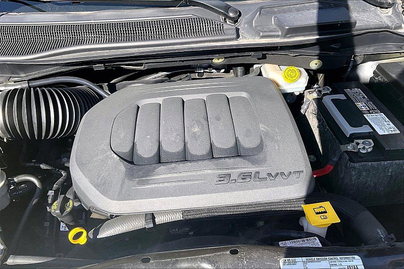 Used 2020 Dodge Grand Caravan SXT image 29