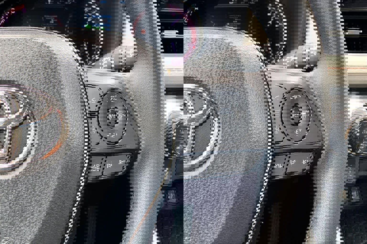 Used 2023 Toyota RAV4 XLE Premium FWD image 25