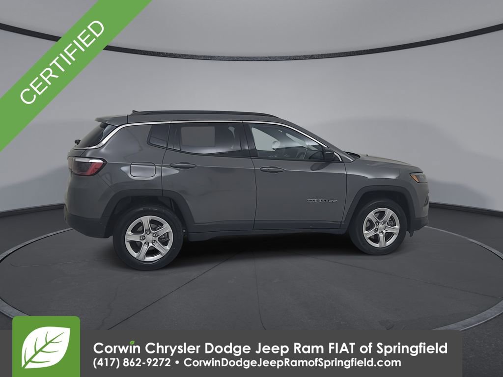 Certified 2024 Jeep Compass Latitude image 16