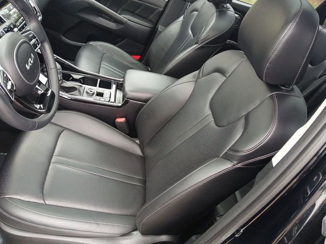 Certified 2023 Kia Sorento SX image 11