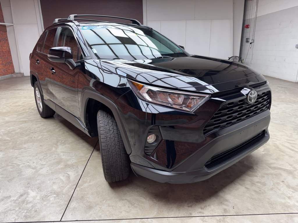 Used 2020 Toyota RAV4 XLE w/ Convenience Package AWD/4WD image 7