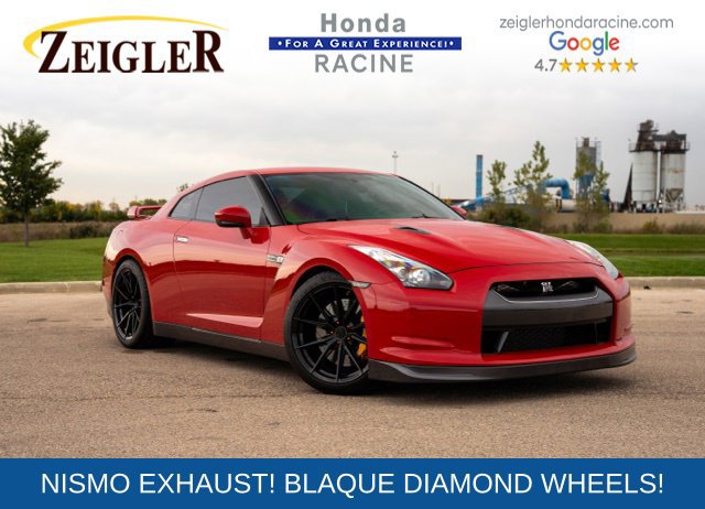 Used 2009 Nissan GT-R Premium AWD/4WD image 1