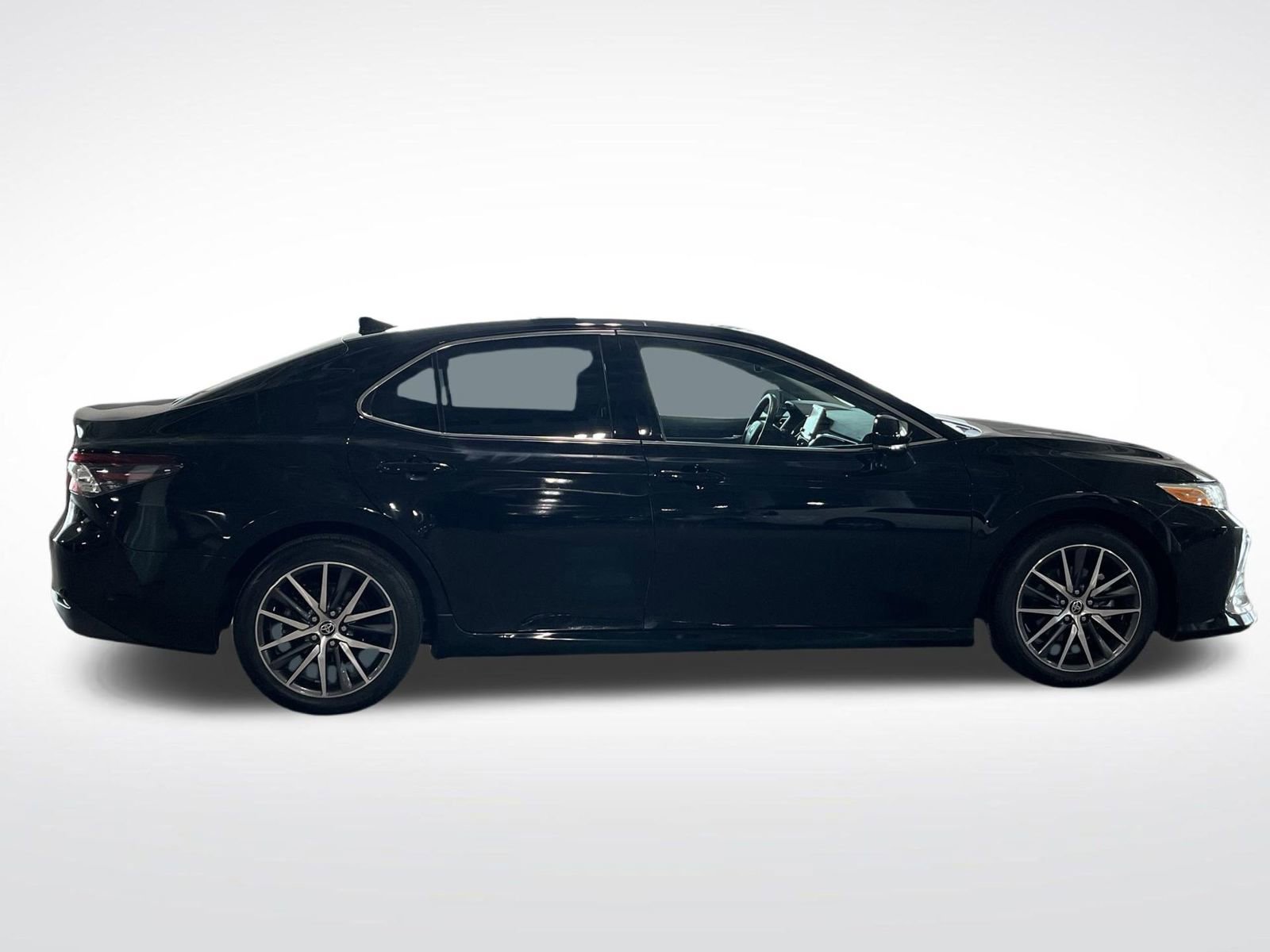 Used 2023 Toyota Camry XLE AWD/4WD image 12