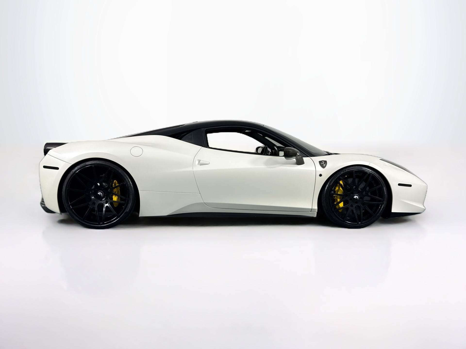 Used 2010 Ferrari 458 Italia Coupe RWD image 4