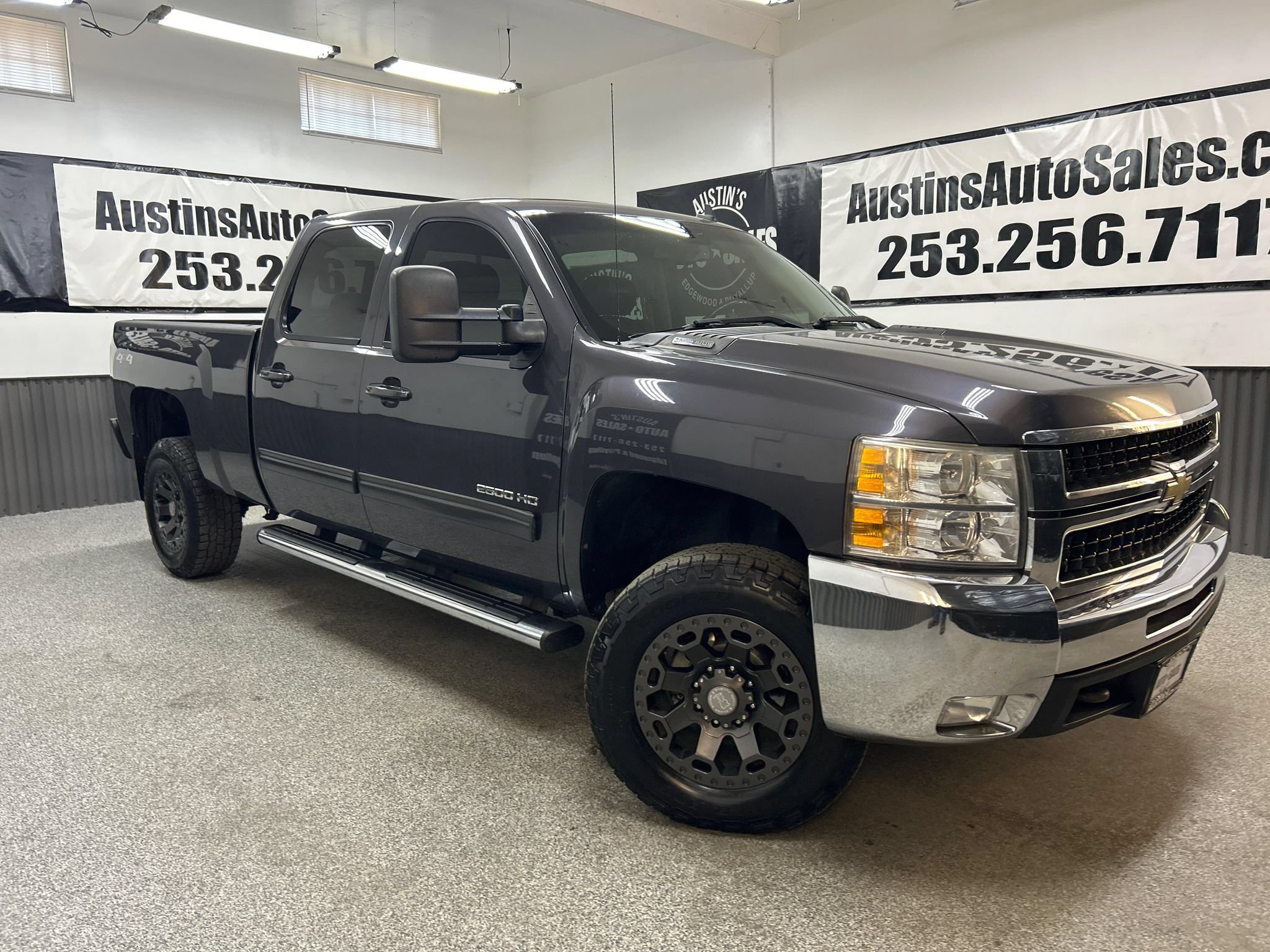 Used 2010 Chevrolet Silverado 2500 LTZ w/ Convenience Package AWD/4WD image 1