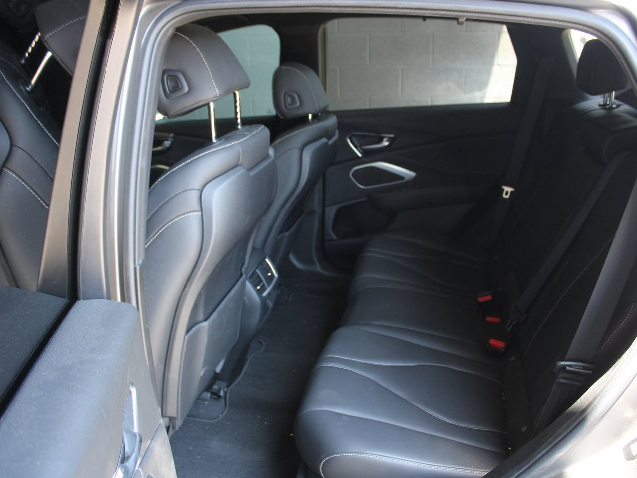 Certified 2025 Acura RDX SH-AWD image 11