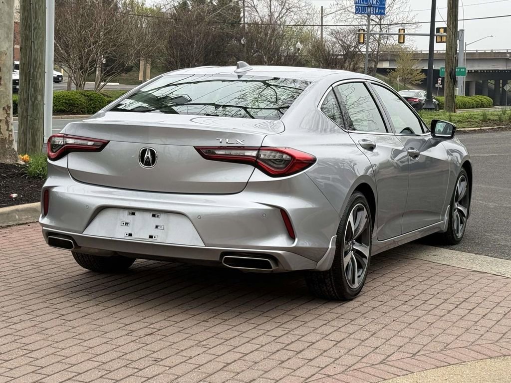 Used 2025 Acura TLX w/ Technology Package image 6