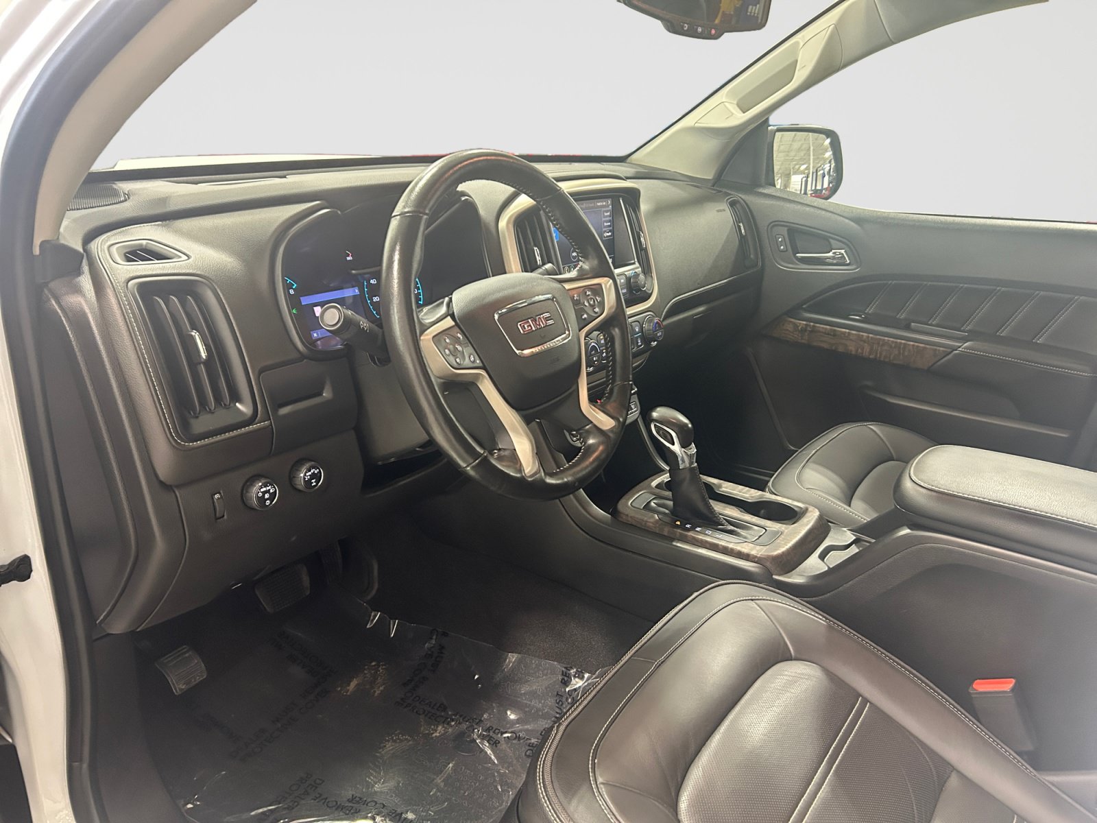 Used 2022 GMC Canyon Denali AWD/4WD image 12