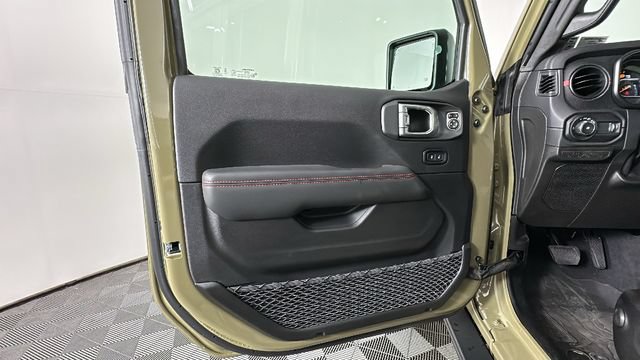 New 2026 Jeep Wrangler Unlimited Rubicon w/ Xtreme 35 Tire Package AWD/4WD image 16