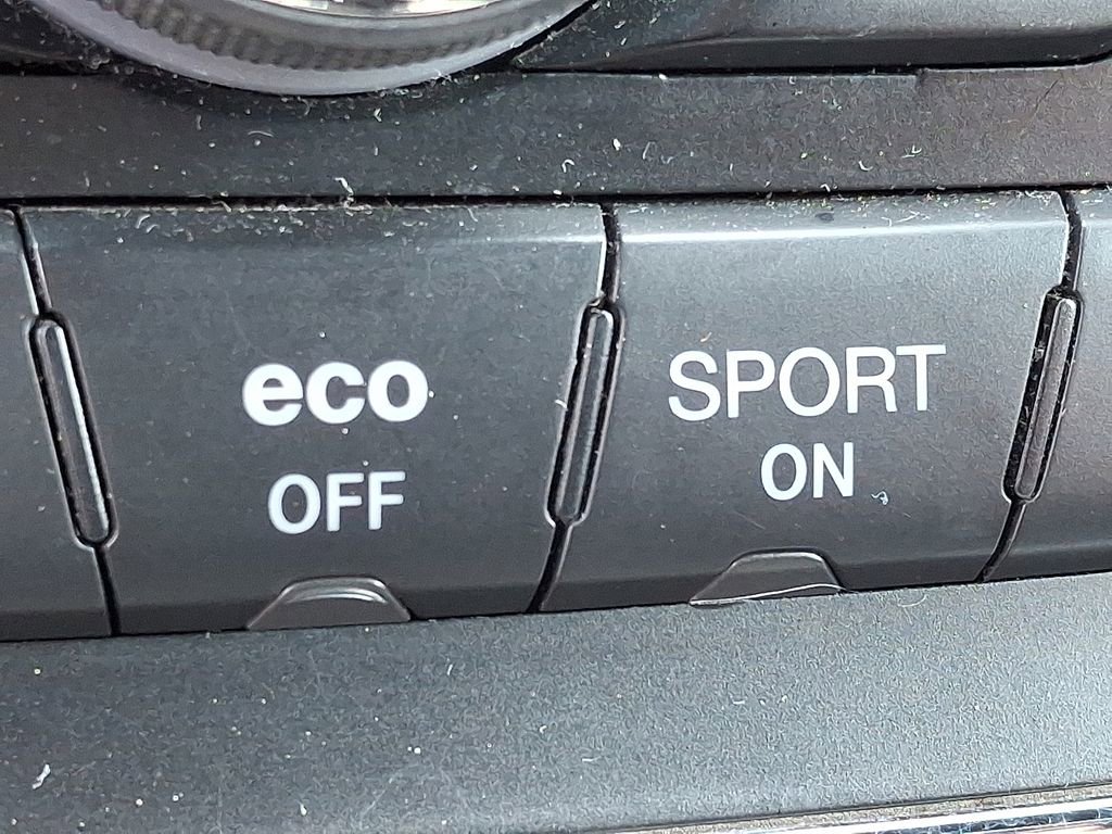 Used 2016 Jeep Grand Cherokee Limited image 19