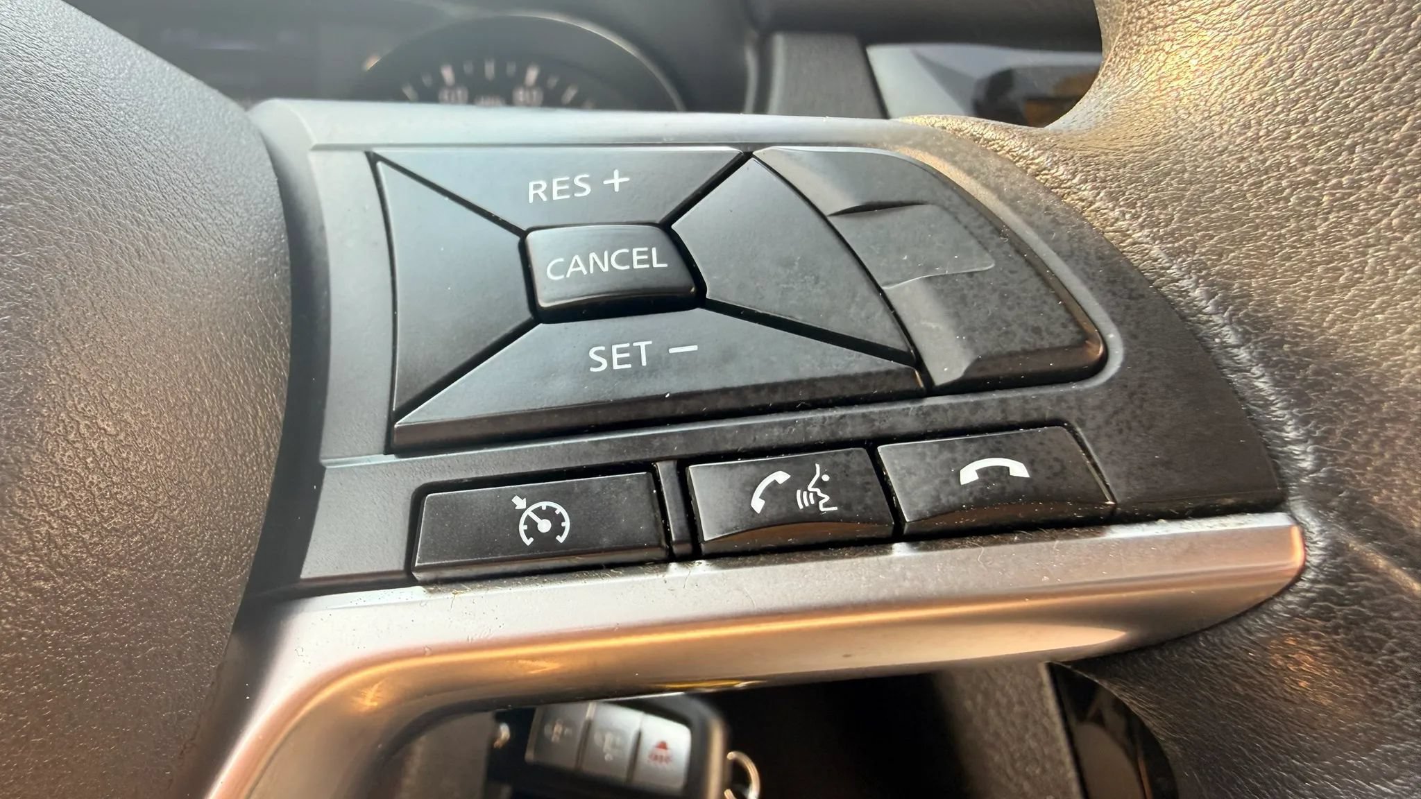 Used 2018 Nissan Rogue Sport S AWD/4WD image 17