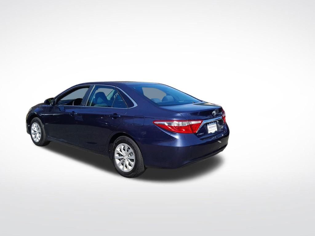 Used 2016 Toyota Camry LE image 6