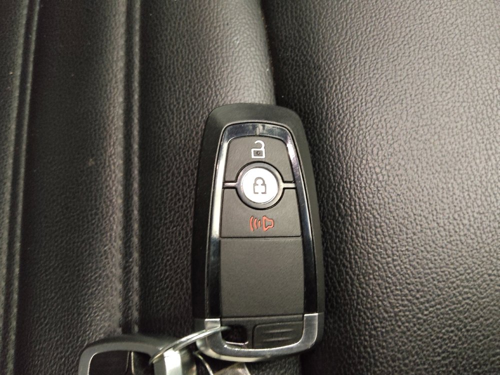 Used 2019 Ford Edge SEL w/ Equipment Group 201A FWD image 32