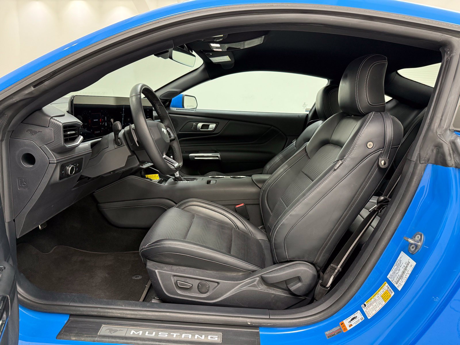 Used 2024 Ford Mustang GT Premium RWD image 17