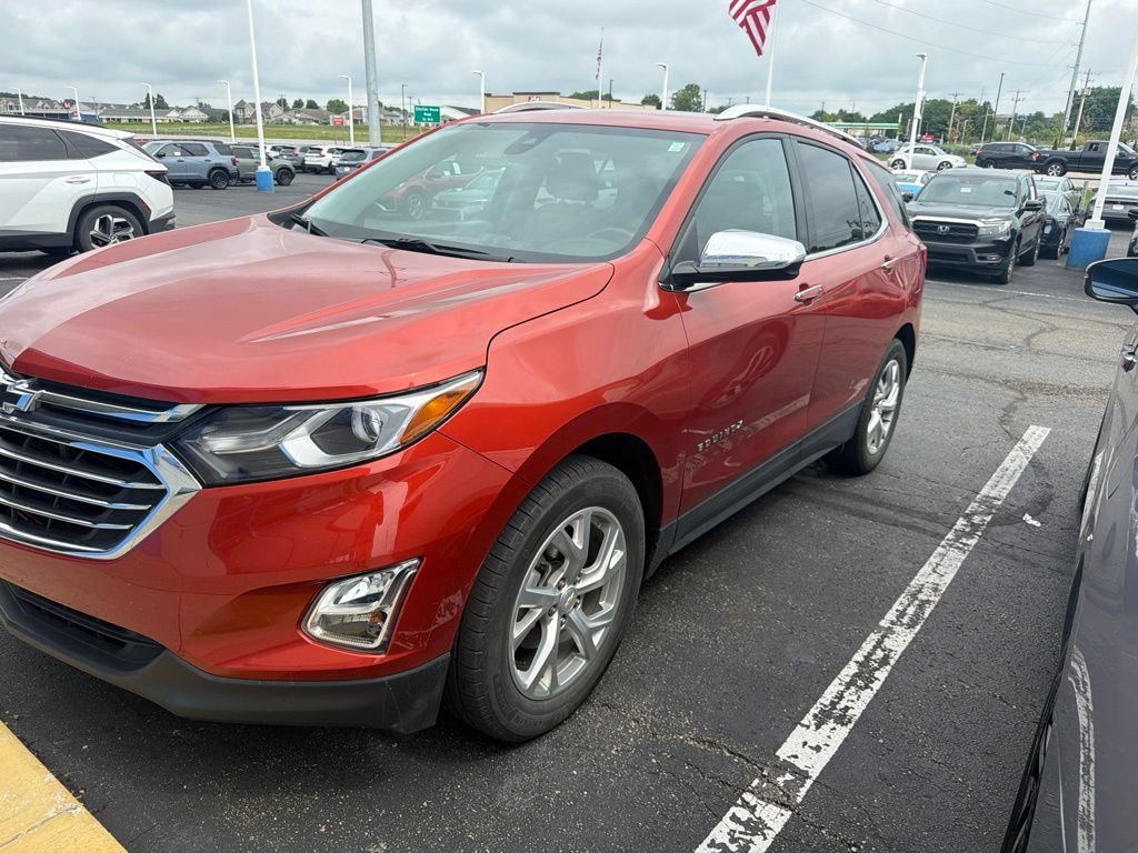 Used 2020 Chevrolet Equinox Premier FWD image 2