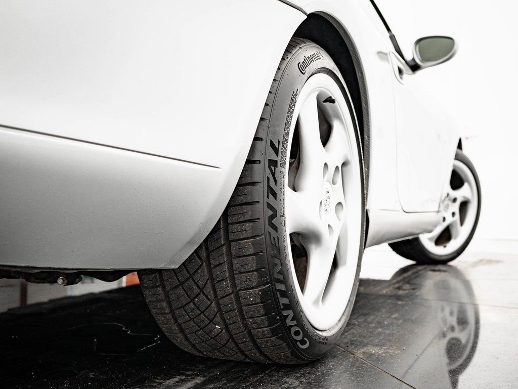 Used 2000 Porsche 911 Carrera image 47