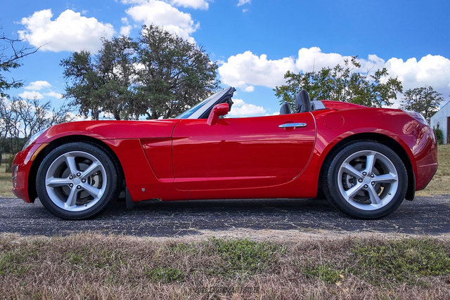 Used 2009 Saturn Sky w/ Premium Trim Package RWD image 3