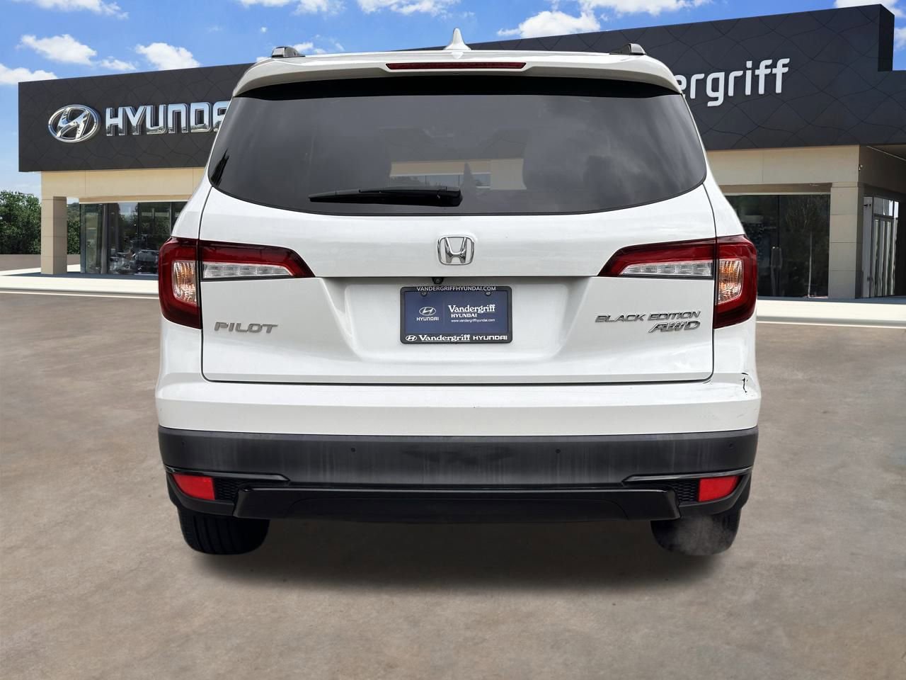 Used 2022 Honda Pilot Black Edition image 9