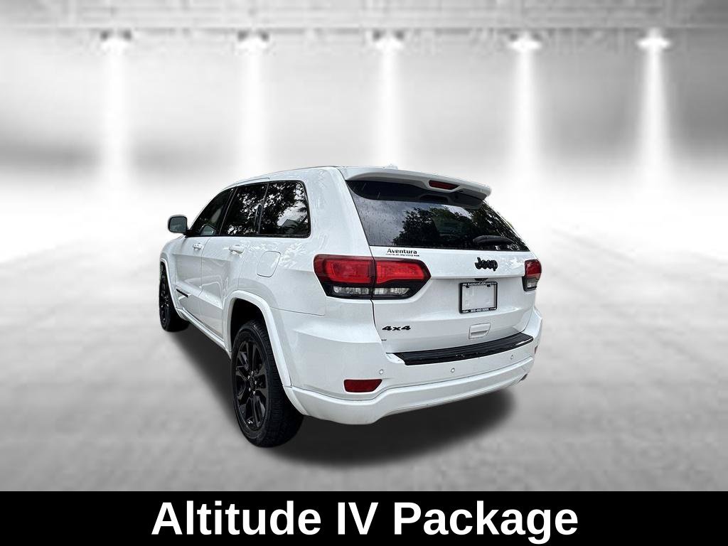 Used 2018 Jeep Grand Cherokee Altitude AWD/4WD image 5