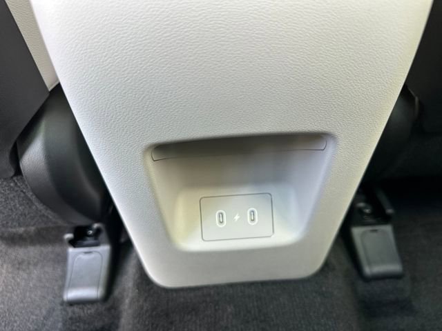 New 2025 Hyundai Tucson Limited image 19