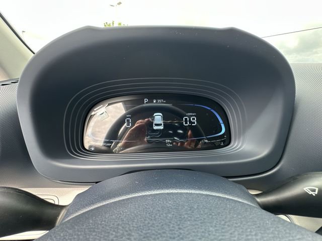 New 2026 Hyundai Venue SEL FWD image 27