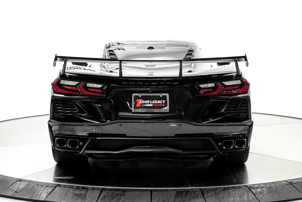 Used 2021 Chevrolet Corvette Stingray Premium Cpe w/ Engine Appearance Package RWD image 11