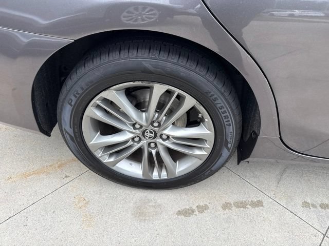 Used 2017 Toyota Camry SE FWD image 10
