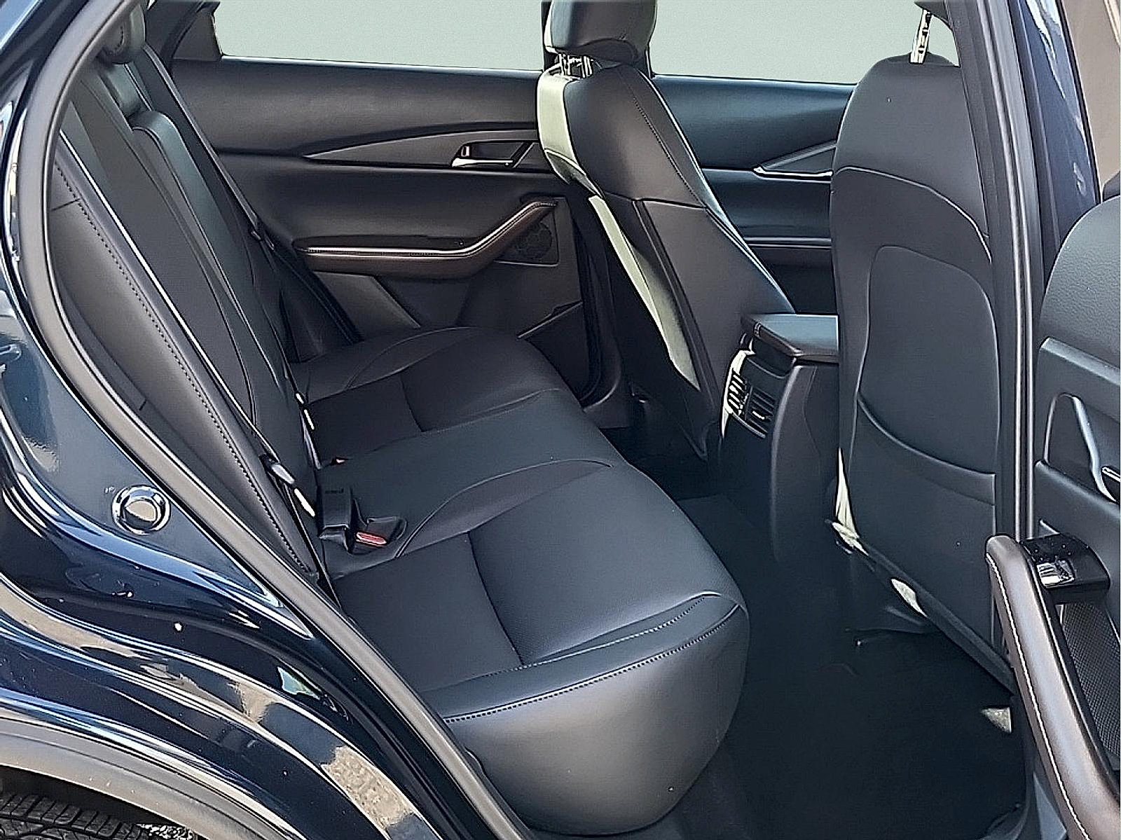 Certified 2023 MAZDA CX-30 AWD 2.5 S w/ Premium Package image 11