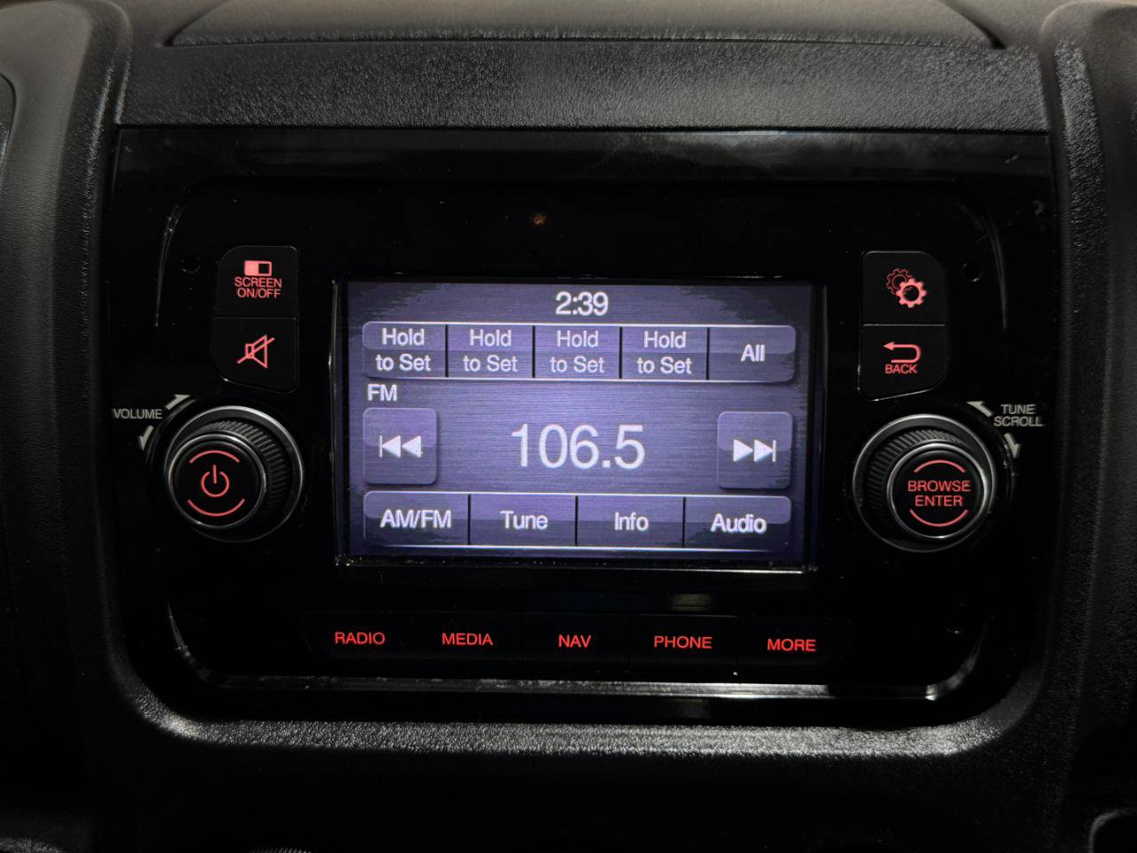 Used 2021 RAM ProMaster 1500 FWD image 24