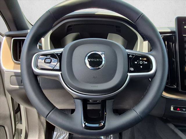 Used 2026 Volvo XC60 B5 Core AWD/4WD image 28