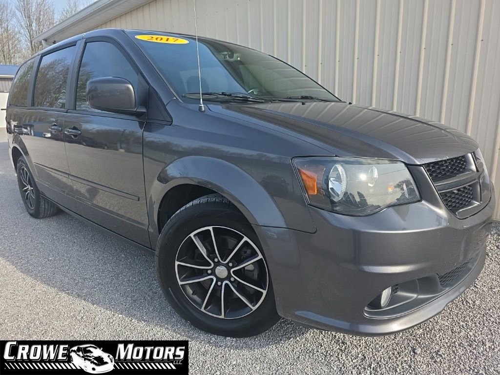 Used 2017 Dodge Grand Caravan GT image 1