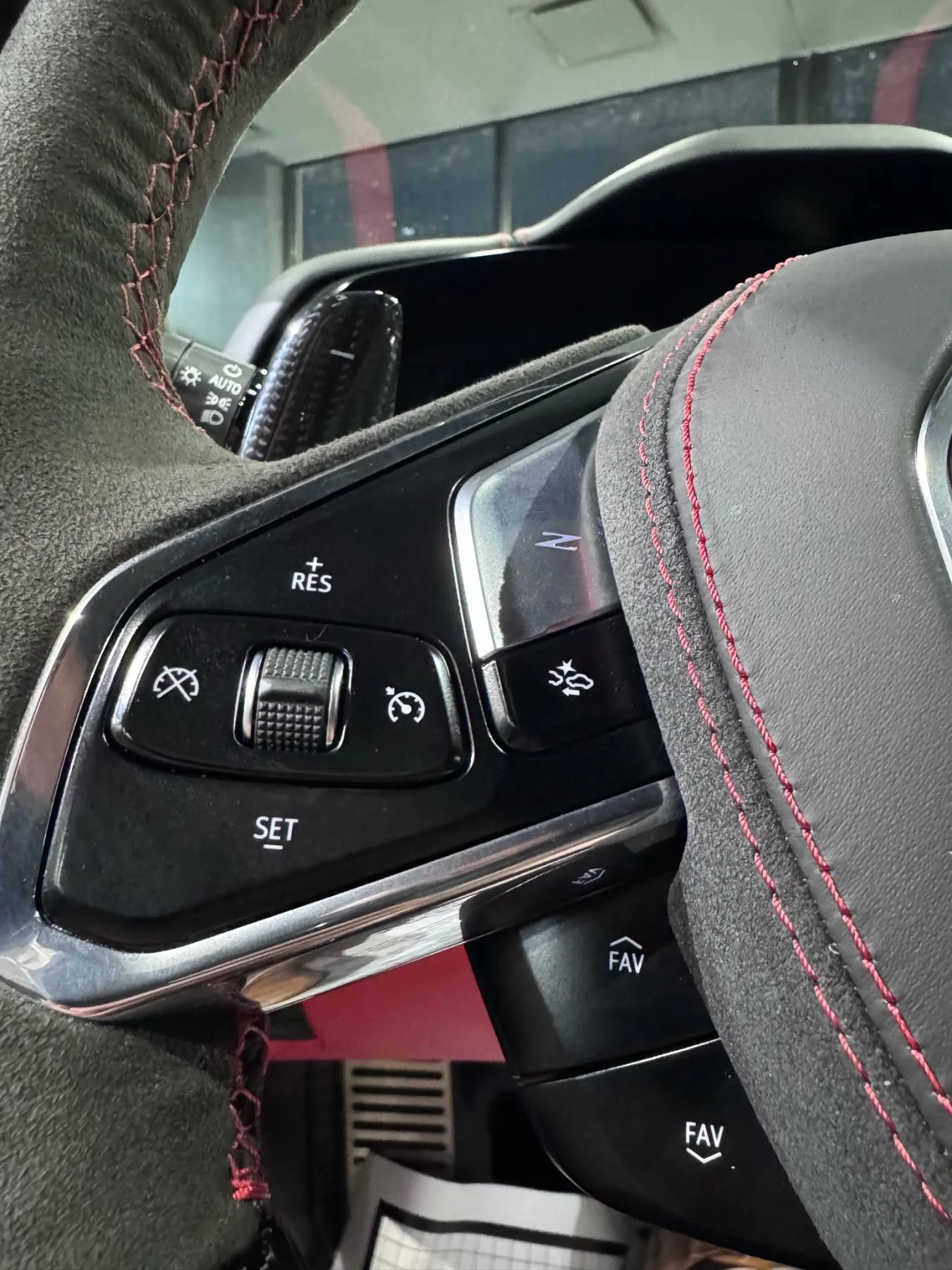 Used 2025 Chevrolet Corvette Z06 image 17