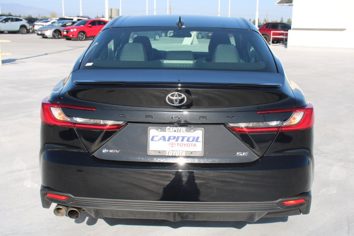 Certified 2025 Toyota Camry SE image 4