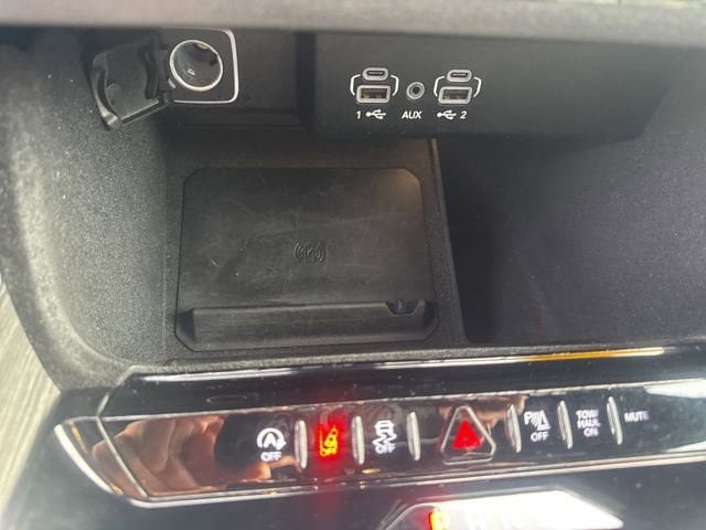 Used 2024 Jeep Wagoneer Series II AWD/4WD image 21