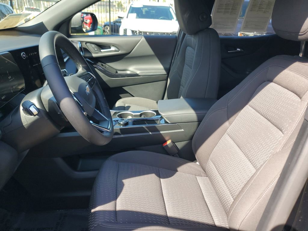 Used 2026 Chevrolet Equinox LT FWD image 18