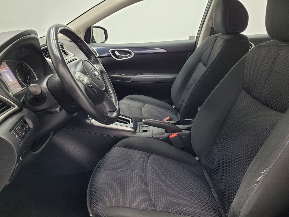 Used 2019 Nissan Sentra SR FWD image 17
