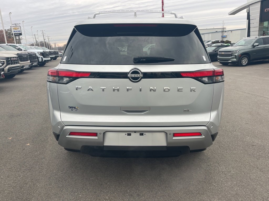 Used 2023 Nissan Pathfinder SL w/ SL Premium Package image 4