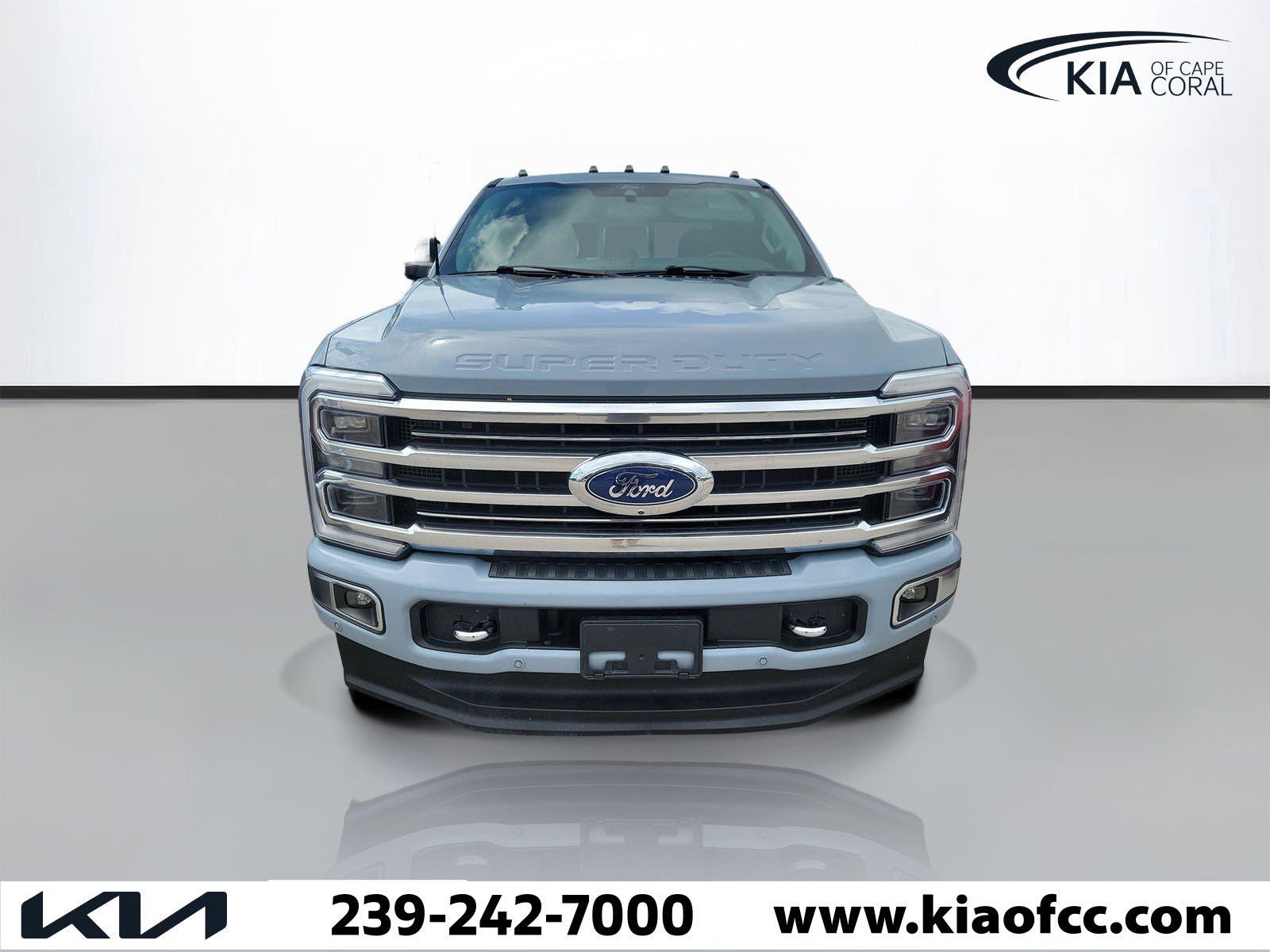 Used 2024 Ford F250 Limited w/ FX4 Off-Road Package AWD/4WD image 3