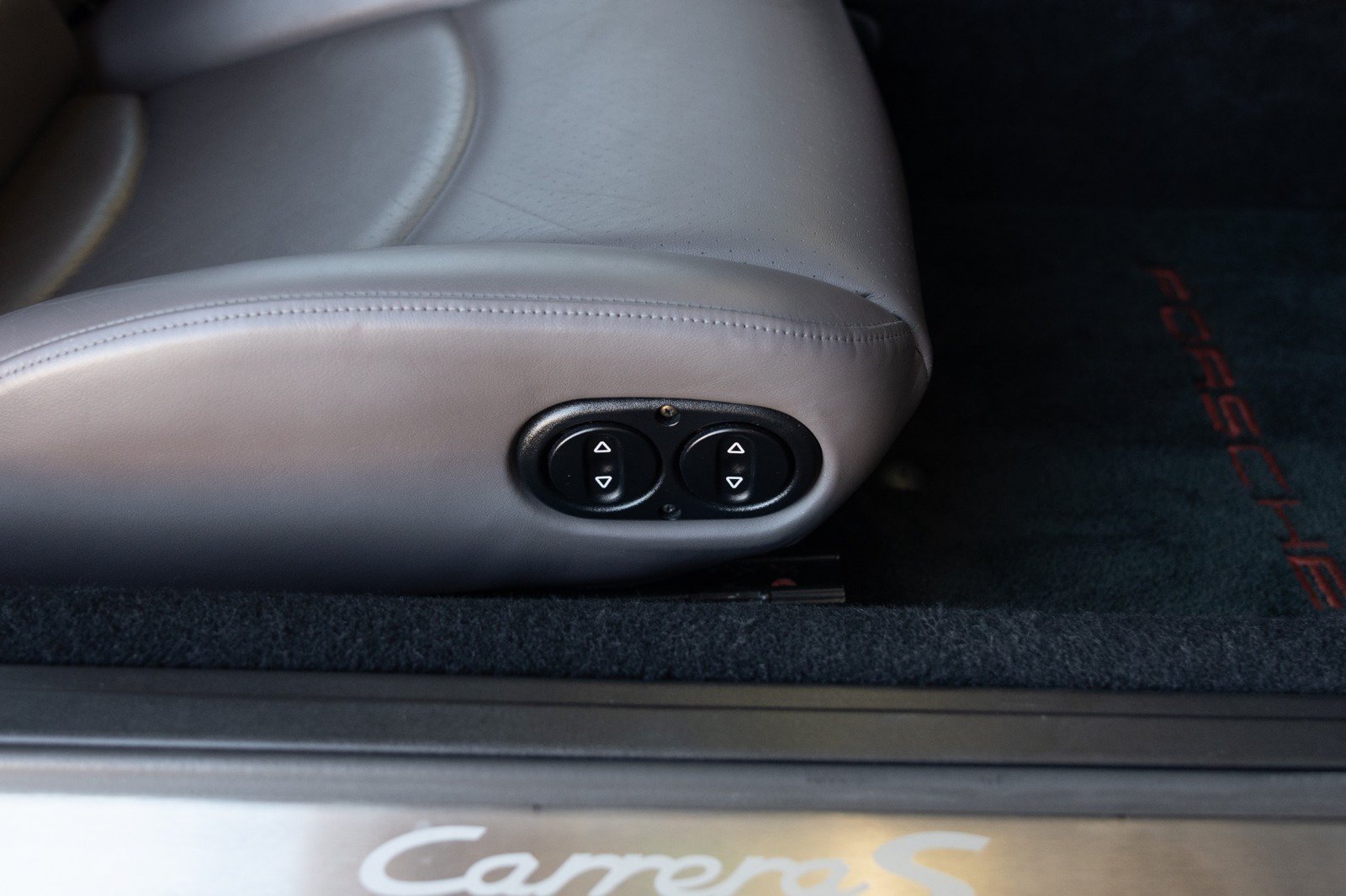 Used 1998 Porsche 911 Carrera S RWD image 65
