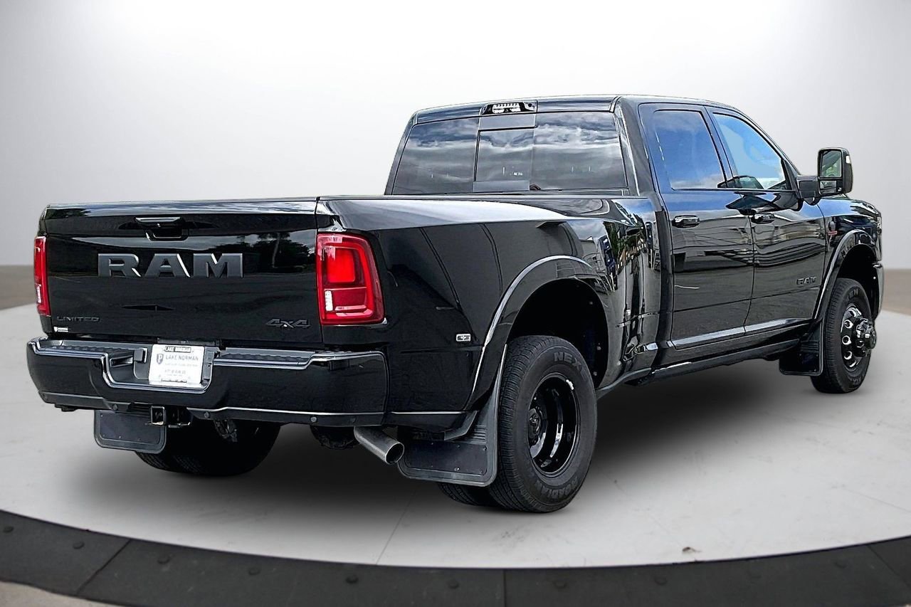 Used 2026 RAM 3500 Limited AWD/4WD image 9