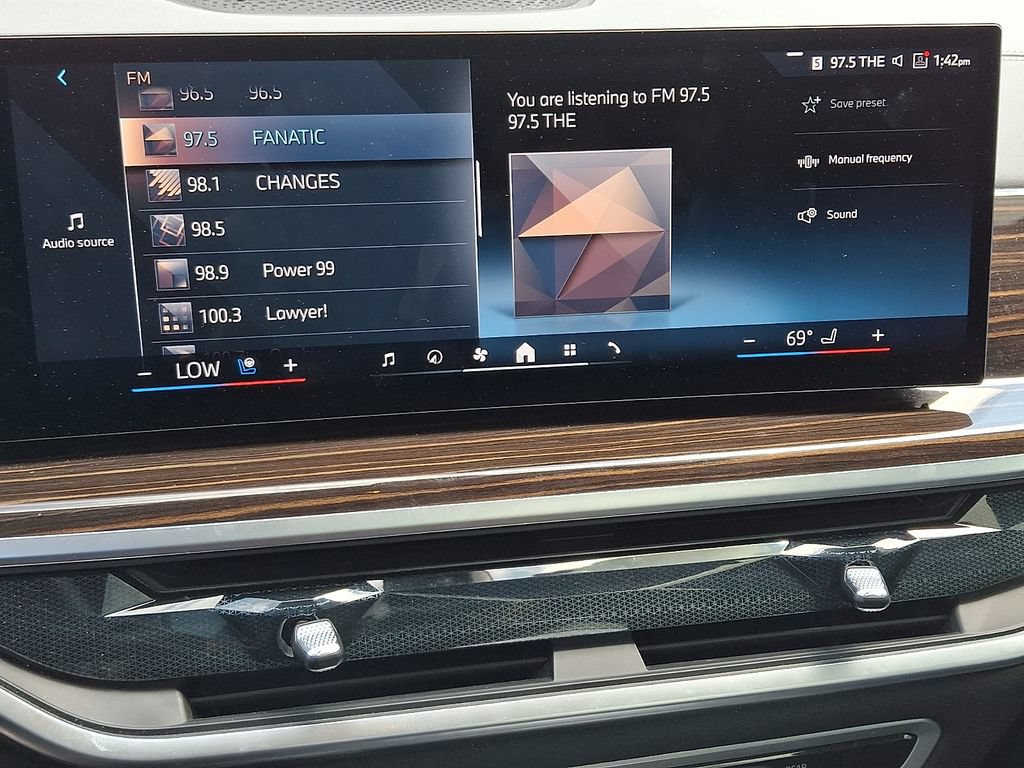 Used 2026 BMW X7 xDrive40i AWD/4WD image 18