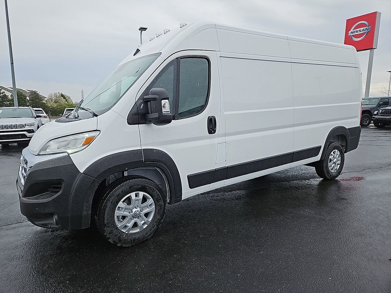 New 2025 RAM ProMaster 2500 w/ Quick Order Package 22G SLT