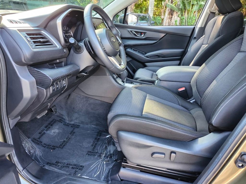 Used 2024 Subaru Ascent Premium w/ Convenience Package image 5