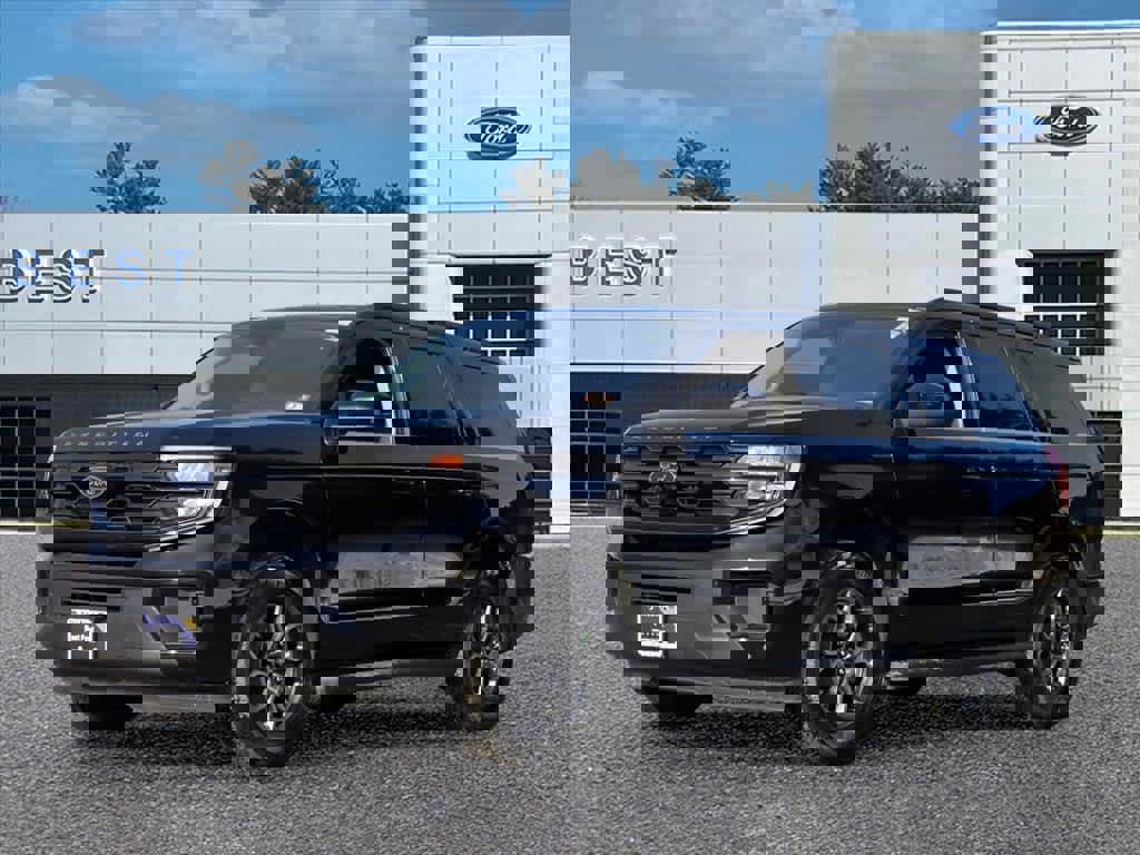 Used 2025 Ford Expedition Active image 4