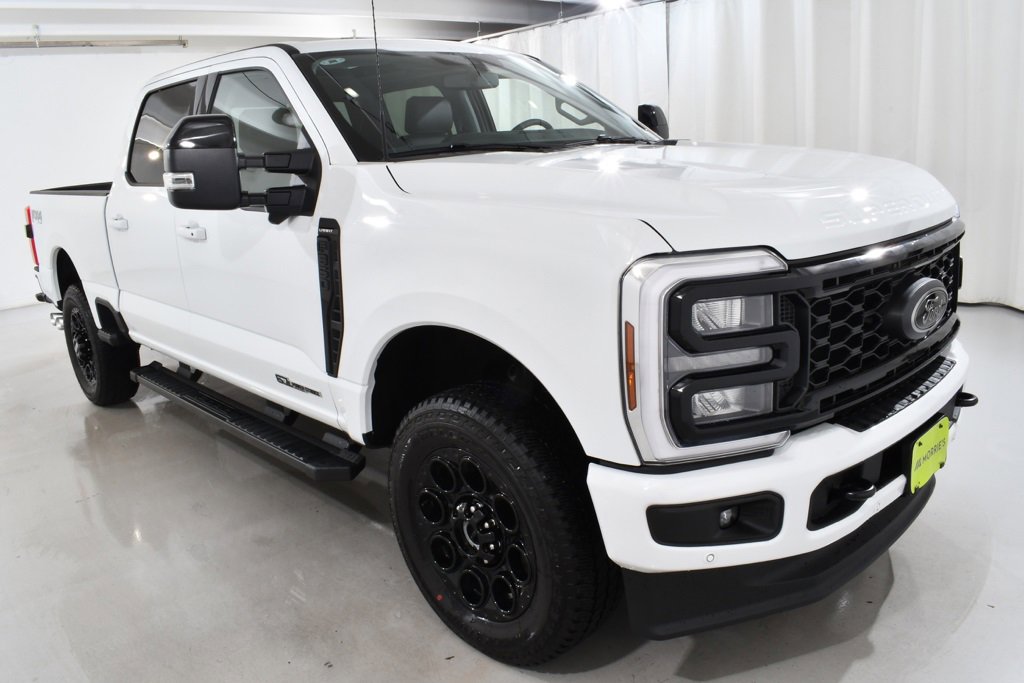 New 2026 Ford F350 Lariat w/ Black Appearance Package image 5