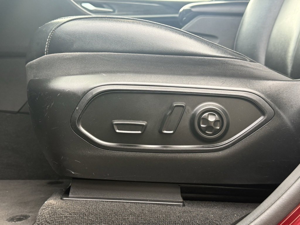 Used 2023 Jeep Grand Cherokee L Limited image 12