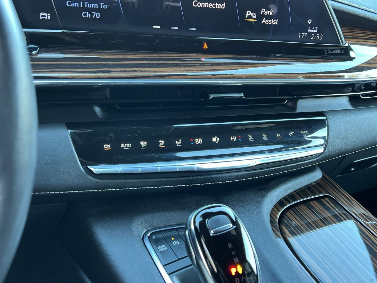 Used 2023 Cadillac Escalade ESV Premium Luxury image 19